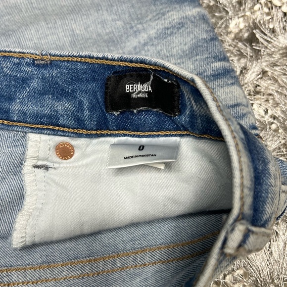 Express Bermuda Mid Jean Shorts - Picture 2 of 3